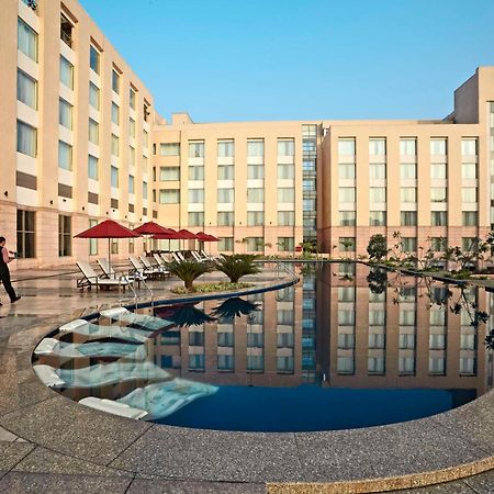 Radisson Blu Hotel Rudrapur Екстер'єр фото