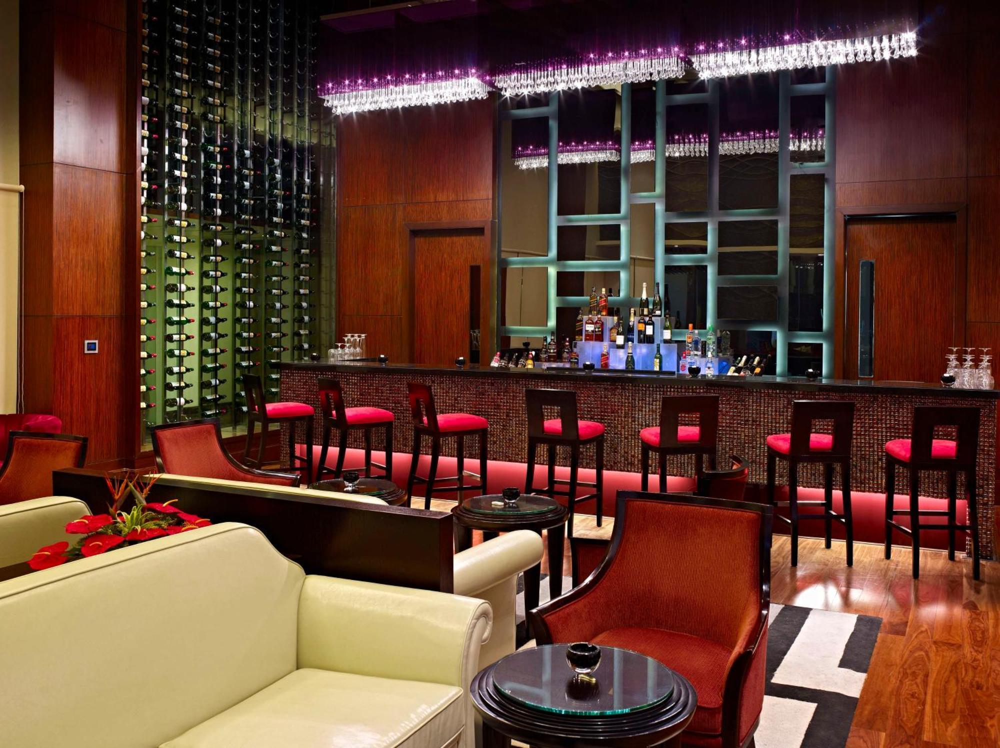 Radisson Blu Hotel Rudrapur Екстер'єр фото